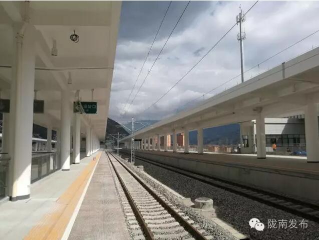 蘭渝鐵路最新進(jìn)展！除胡麻嶺隧道外已全線鋪通