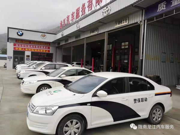 金錘鈑金，銀槍噴漆！龍江汽修值得信賴！