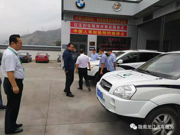 金錘鈑金，銀槍噴漆！龍江汽修值得信賴！